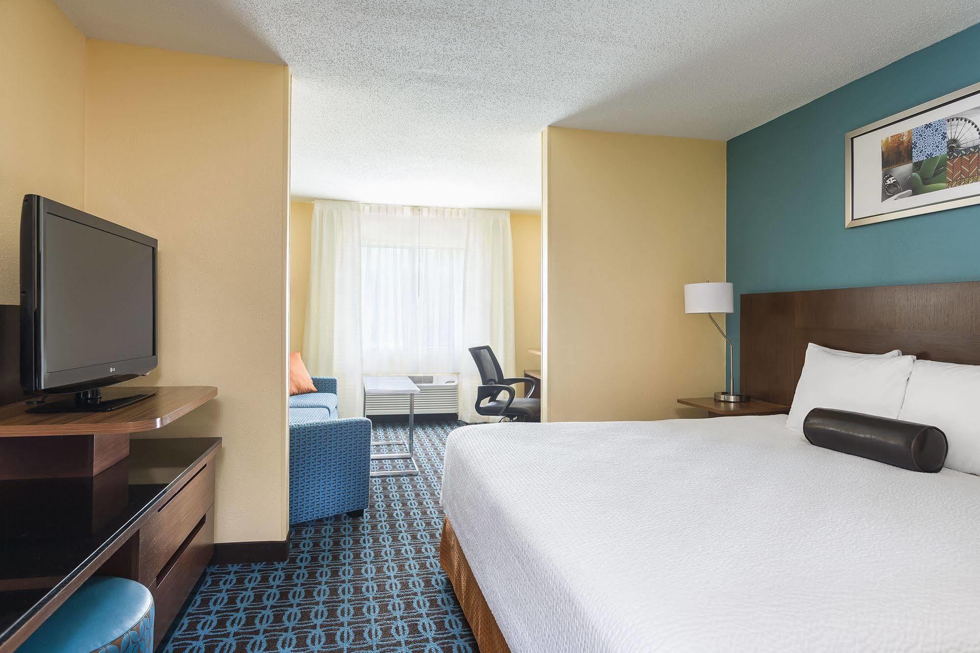 Hotel Fairfield & 3*