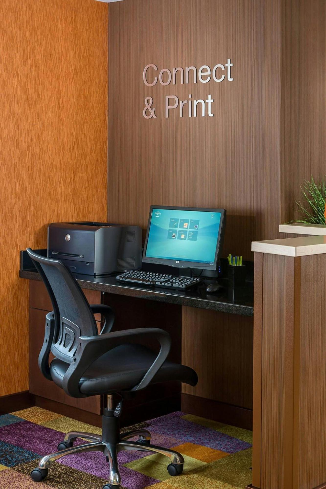 Fairfield & Hotel 3*